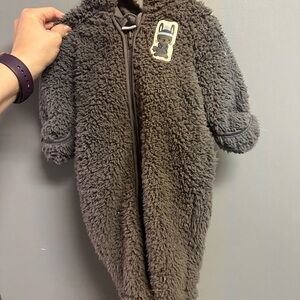 Cozy Grey Fleece Baby Onesie 3mo bunting PETIT LEM baby